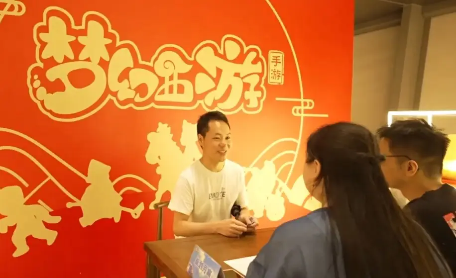 血腥暴力手机小游戏_关于血腥暴力折磨犯人游戏_暴力血腥变态发泄手游