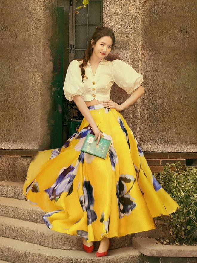 美女换装游戏：探索时尚与表达自我的乐园