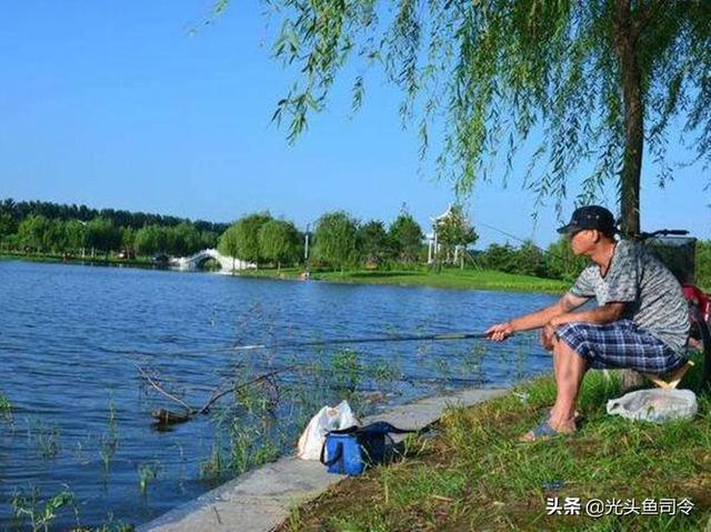 钓鱼下雨夏天好钓吗_夏天下雨好钓鱼吗_夏天下大雨钓鱼