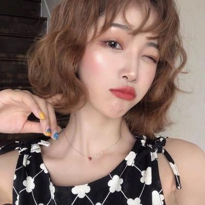 标准的美女-标准美女的定义：外表光鲜亮丽，内心纯净独特，更具人格魅力