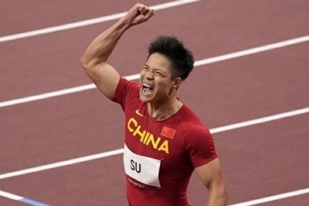 成语左右开弓的意思_左右开弓是什么意思_左右开弓的弓怎么写