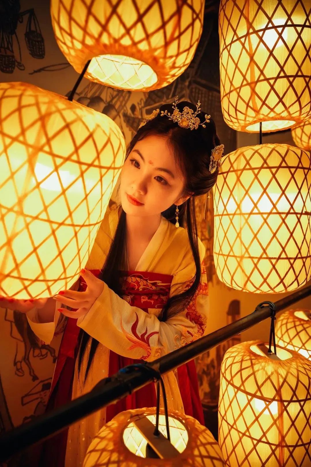 古代美女换装小游戏_换装美女古代免费游戏大全_古代美女免费换装游戏