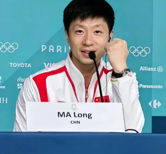 土豪,请收下我的膝盖什么意思_土豪意思_土豪什么意思网络语言